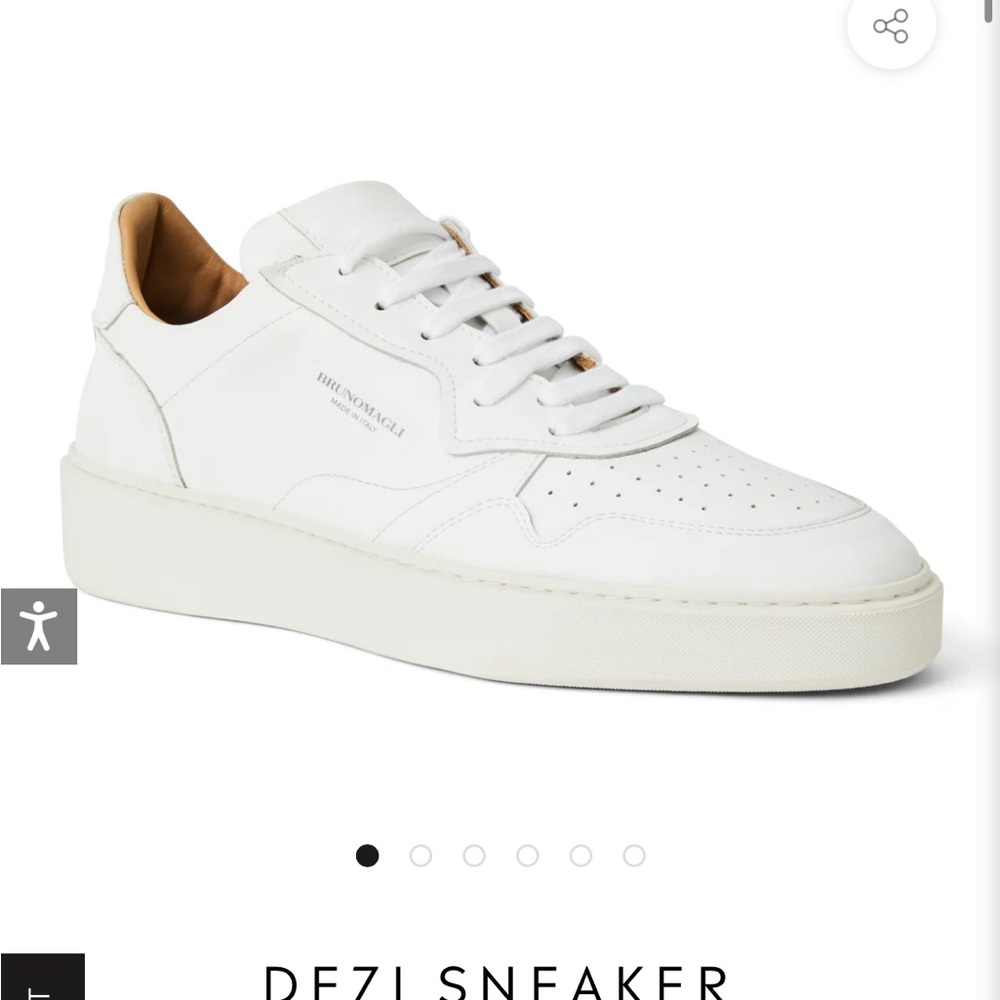 STILL IN BOX Bruno Magli White Minimalist Sneakers